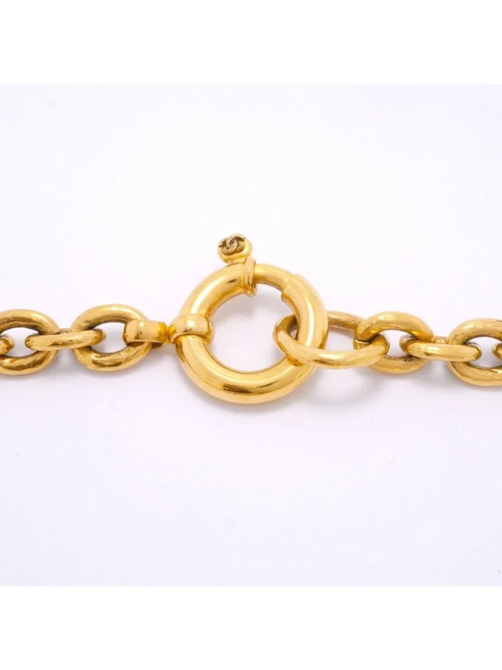 Chanel Necklace Vintage CC Logo Gripoix Round